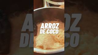 🍚 ARROZ DE COCO A experiência do dia é substituir a água do arroz por leite de coco [upl. by Yerbua602]