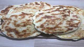 Cheese naan à la plancha [upl. by Guenna]