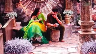 EISHA SINGH NE AVINASH MISHRA KO KAHA DIGVIJAY SE DUR RAHANE KO BIGBOSS18VKWLIVEUPDATES [upl. by Aisak]