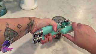 Easy to Use Demonstrating the Farberware Pro 2 Can Opener [upl. by Kara-Lynn]