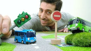 Vidéo avec jouets pour enfants Jardin denfants № 15 Tayo et règles de circulation [upl. by Airlie447]