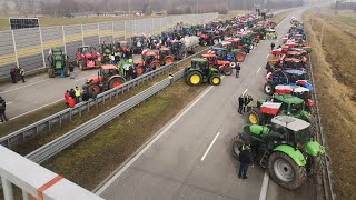 Protest na S8  Zablokowana ekspresówka  Piękna przemowa rolników [upl. by Valora285]