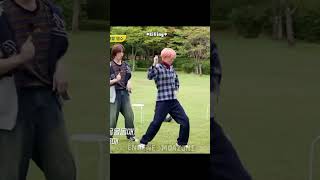 Beomgyu Vs yeonjun dance battle 😆 yeonjun beomgyu [upl. by Oleusnoc]