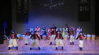 Argentinian folk dance Malambo amp Boleadoras [upl. by Yecal]