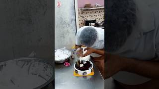 Blueberry 🫐 glaze finishing cake trendingonshorts shortsfeed ytshortsindia ytshortsvideo viral [upl. by Epner]