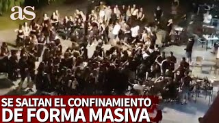 Decenas de personas se saltan las normas e inician las fiestas en Guipúzcoa  Diario AS [upl. by Nomyad942]