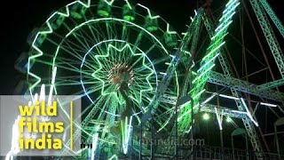 A huge ferris wheel at Dussehra Mela in Ramlila Maidan  Delhi [upl. by Eli116]