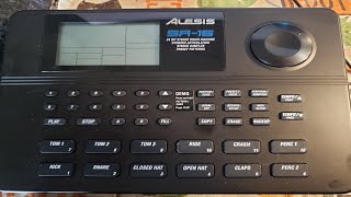 Alesis SR16 Drum Machine copy preset patterns to empty user slots [upl. by Shara]