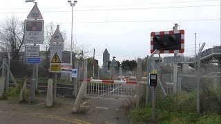 Manor Way Level Crossing [upl. by Lewak531]