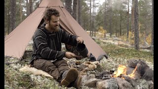 Bushcraft trip  hot tent gathering chaga and berries making a cutting board reindeer skin etc [upl. by Aneba]