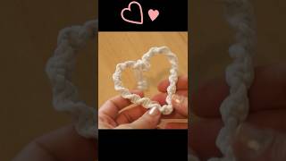 Makramee Herz 🤍 macrame heart [upl. by Terrijo31]