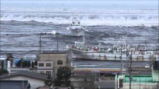 2011311 八戸港 津波 Hachinohe Tsunami [upl. by Akirdnahs]