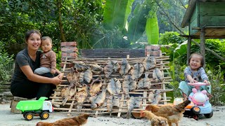 Giant fish harvesting process  make smoked fish to eat with your children [upl. by Shurwood]