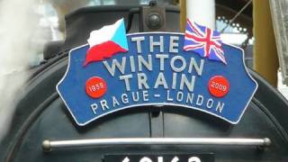 2009 Winton Train in London [upl. by Hsekin]