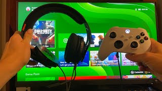 Xbox Series XS How to UseConnect Any Wired Gaming Headset to Controller Tutorial Easy [upl. by Citron]