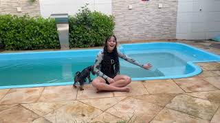 Brincando de adedonha com a minha mãe e minha cachorra se perder vai na piscina Familia Lima BR [upl. by Entwistle]