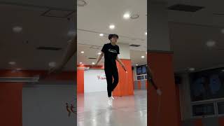 100번 돌려 안넘어가는 줄 없다 shorts jumprope 줄넘기 [upl. by Nerine]