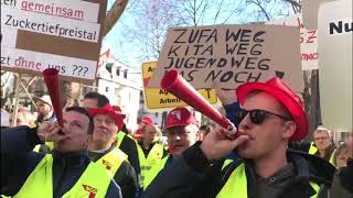 SüdzuckerBeschäftigte protestieren in Mannheim [upl. by Etnomaj721]