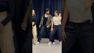 Bardasht Nahi Kar Sakta  Singapore 🇸🇬  Humraaz  Aadil Khan Choreography [upl. by Lleryt861]