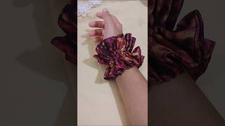 Scrunchy l diy hair scrunchy ll craftycorner viral youtube shorts diy rozi craft art [upl. by Mccurdy]