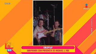 ¡Michael J Fox JUNTO a Coldplay en el escenario de su más reciente concierto [upl. by Ernestine727]