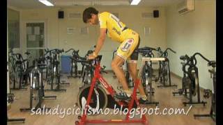 Estiramiento sóleo ciclismo indoor [upl. by Novia528]