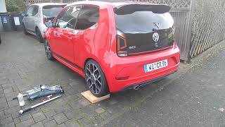 VW UP GTI mit HampR Spurverbreiterung von 15mm Jede Seite [upl. by Gipson]