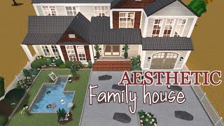 Bloxburg Aesthetic Family House SPEEDBUILD Part 1 [upl. by Adrea68]