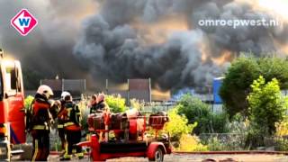 Grote brand bij bedrijf in Zoeterwoude [upl. by Ornie425]