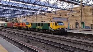 Freightliner 90043 amp 90011  4M80 Containers Carlisle Station 300823 [upl. by Wisnicki]