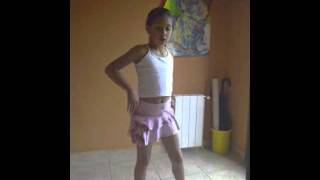 NIÑA BAILANDO BACHATA [upl. by Sutherland]