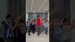 Sanu tedi edi takdi tu surjit bindrakhiya bhangravideo dance video [upl. by Farhi]