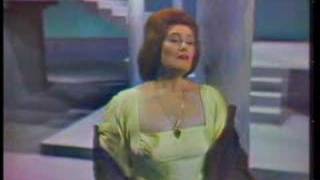 Joan Sutherland  E strano Ah forse lui Sempre libera [upl. by Nahttam915]