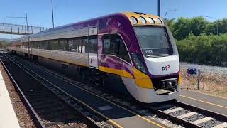 VLine VS93 Heads into the Stabling Siding at Albury Station [upl. by Scammon]