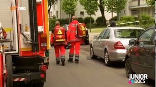 Junior Docs Folge 9 Staffel 2 ZDF NEO KRANKENHAUS  RETTUNGSDIENST  OPSAAL Reportage [upl. by Acinnej]