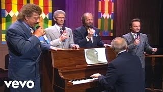 Bill amp Gloria Gaither  Daddy Sang Bass Live ft The Statler Brothers [upl. by Ayomat]