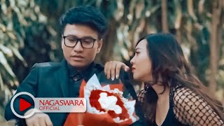 Luvia Band  Jangan Menangis Untukku Official Music Video NAGASWARA music [upl. by Illona101]