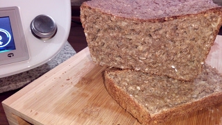 Körniges Roggen Dinkel Vollkornbrot Thermomix ® TM5 [upl. by Lanford]