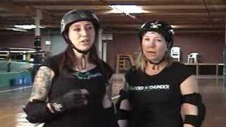 Backwards Whips amp Backwards Blocking in Roller Derby [upl. by Aleras]