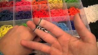 How to make a rainbow loom fishtail without the loom [upl. by Raeann]