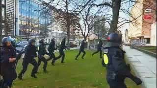 Chemnitz  Polizei verhindert Blockadeversuch 09032024 [upl. by Sclater357]