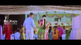 Okkasaari Scene from SVSC  Mahesh Babu Venkatesh Samantha Anjali [upl. by Eurydice]