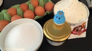 Biskuitböden Biskuitteig  Rezept [upl. by Wende471]