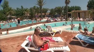 Les vacances de 25 millions de touristes  la folie du camping [upl. by Eelahs]