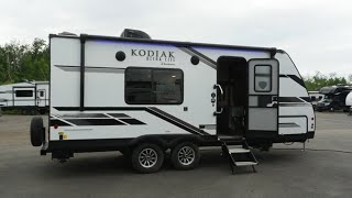 Roulotte Kodiak Ultra Lite et l’entretien du réfrigérateur  Passionnés du VR et du camping [upl. by Watanabe]