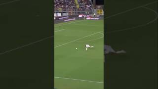 Unbelievable Solo Goal Player Takes on 4 Defenders and Scores [upl. by Ziagos]