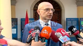 Report TV  Ambasadori ItalianShitblerja e votës është e rëndë refuzojeni [upl. by Nezah]