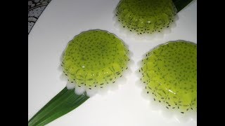 ចាហួយ​គ្រាប់ជី Khmer Dessert Pandan and Coconut Jelly with Basil seeds [upl. by Ennalorac743]