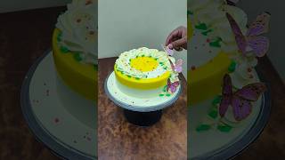 Pineapple Cake design youtubeshorts cake shortvideo trending cakedecorating [upl. by Born]