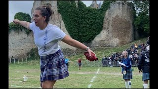 VIDÉO Les femmes lancent le haggis pour la première fois aux Highland Games de Bressuire [upl. by Emogene331]